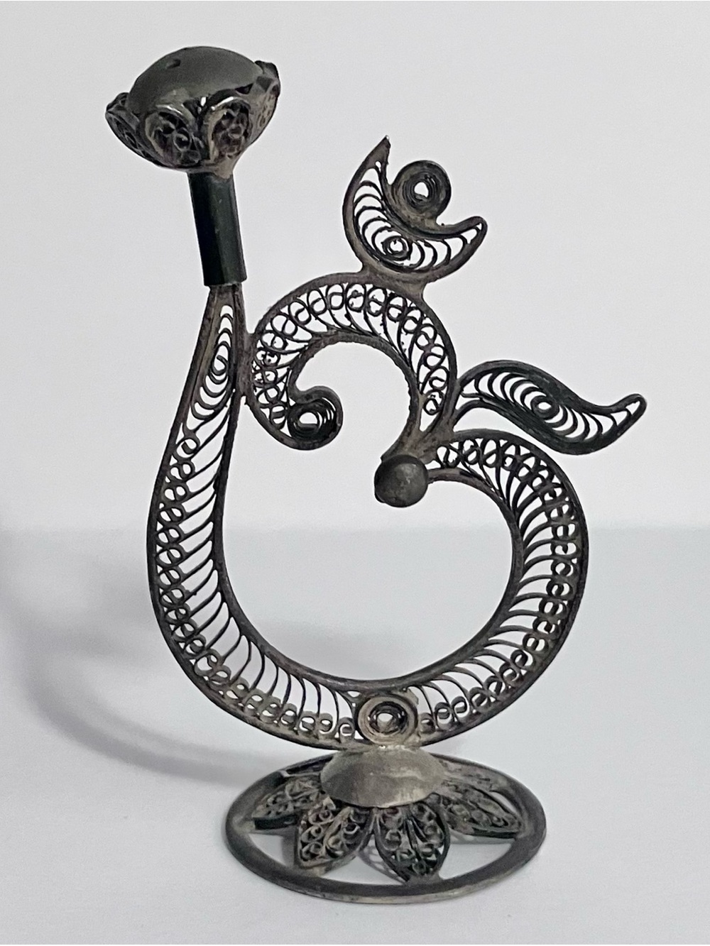 Antique INDIA SILVER Filigree OM FIGURINE / Sacred Symbol / HANDMADE Treasure